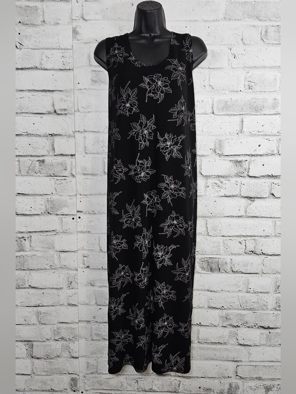 Vintage August Max Woman Floral Sleeveless Maxi Dress 2X Black